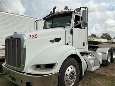 Peterbilt 384 Day Cab Truck