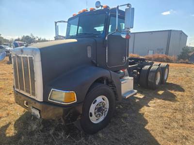 Peterbilt 384 Day Cab Truck