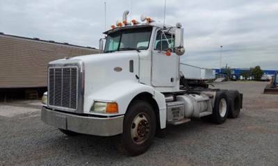 Peterbilt 385 Day Cab Truck