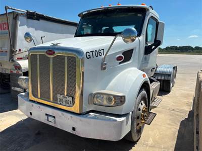 Peterbilt 567 Day Cab Truck