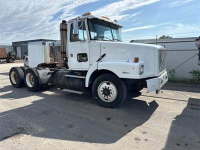 Volvo WG Day Cab Truck