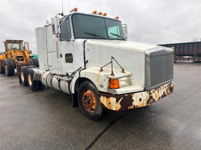 Volvo WIA Day Cab Truck