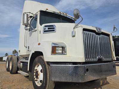 Western Star 4700 6x4 Day Cab Truck