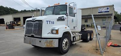 Western Star 4700SB Day Cab Truck