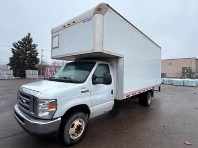 Ford E-450 Box Truck