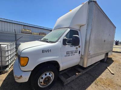Ford E-450 Box Truck