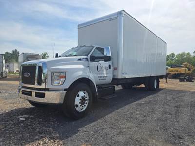 Ford F-650 Box Truck