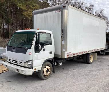 Isuzu NQR Box Truck