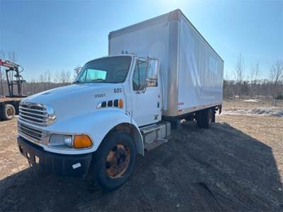 Sterling ACTERRA M5500 Box Truck