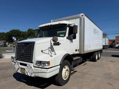 Volvo VHD Box Truck
