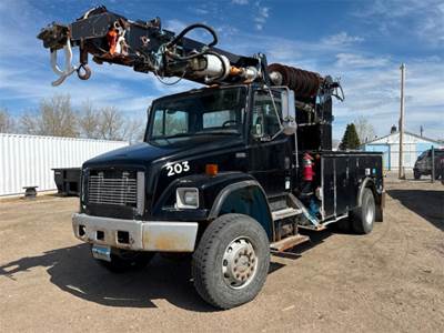 Freightliner FL80 Tracked Digger Derrick
