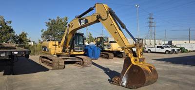 Caterpillar 320DL Excavator
