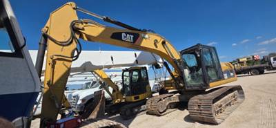 Caterpillar 320DL Excavator
