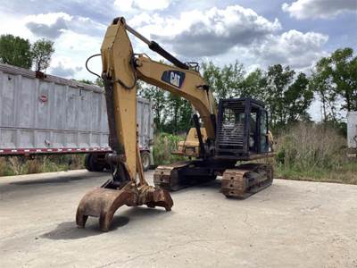 Caterpillar 320DL Excavator