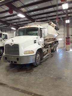 Mack Vision CX613 Farm / Grain Truck