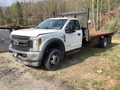 Ford F-550 Flatbed Dump Truck