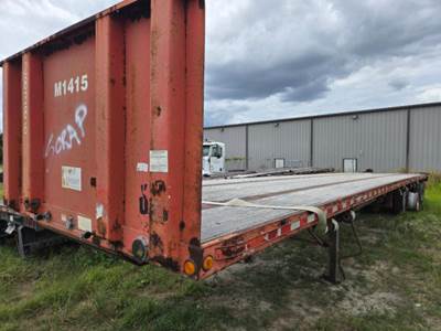Clark CFBT2003 Flatbed Trailer