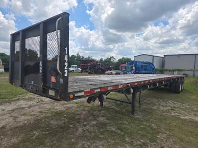 Clark CFBT2004 Flatbed Trailer