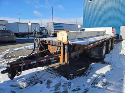 Manac 703281000 Flatbed Trailer