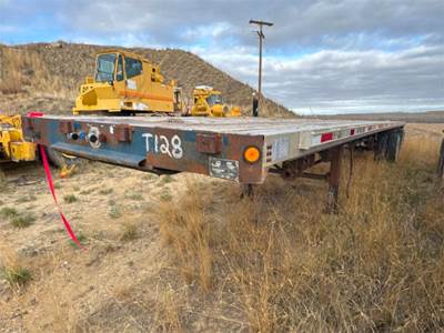 Trailmobile Flatbed Trailer