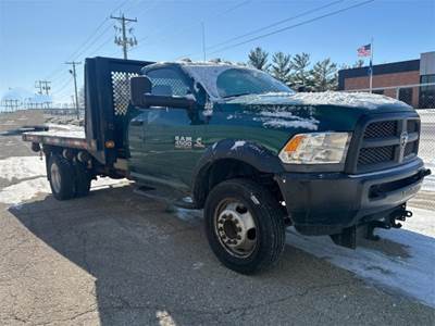 Dodge Ram 4500 Flatbed Truck