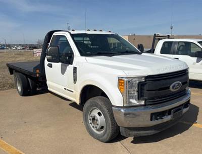 Ford F-350 Flatbed Truck