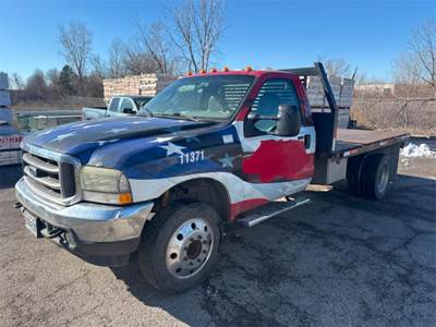 Ford F-450 Flatbed Truck