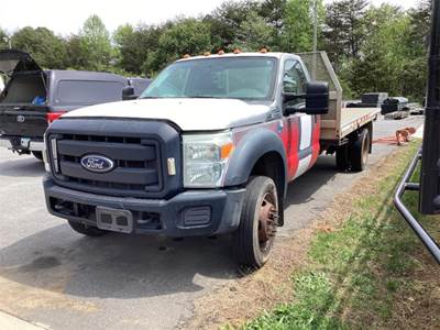 Ford F-550 Flatbed Truck