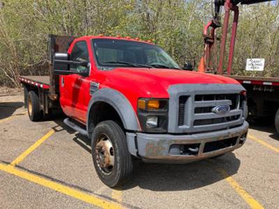Ford F-550 Flatbed Truck