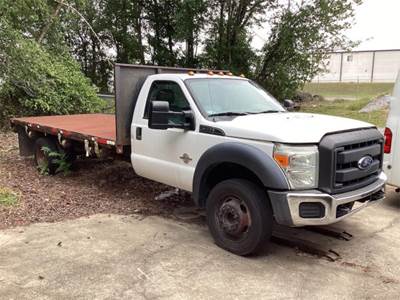 Ford F-550 Flatbed Truck