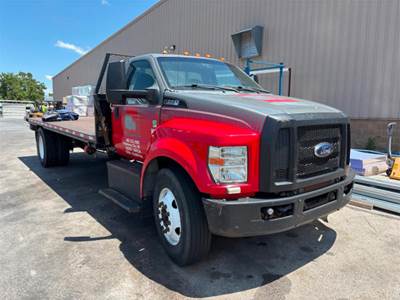 Ford F-650 Flatbed Truck