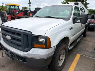 Ford F350 DOUBLE CAB Flatbed Truck