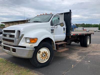 Ford F750 SUPER Flatbed Truck