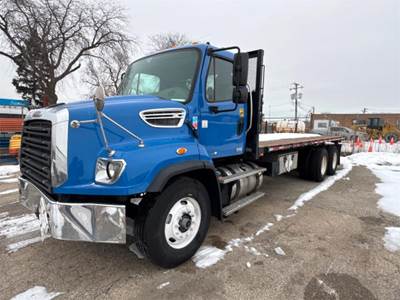 Freightliner 114SD Flatbed Truck