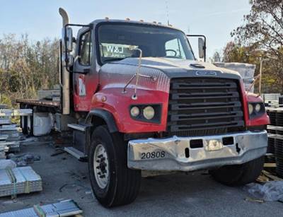 Freightliner 114SD Flatbed Truck
