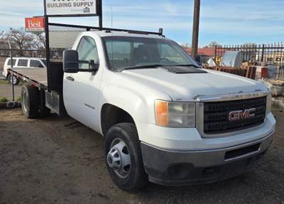 GMC Sierra 3500 Flatbed Truck