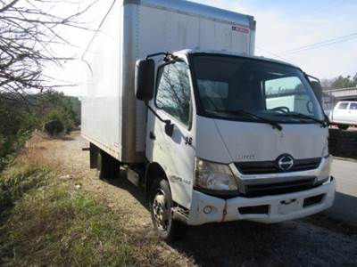 Hino 195 Flatbed Truck