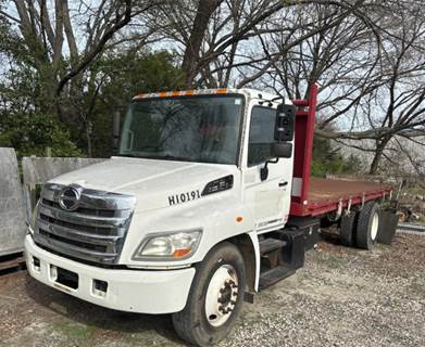 Hino 268 Flatbed Truck
