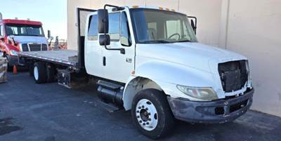 International 4300 LP 4X2 Flatbed Truck