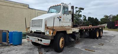 International 4900 Flatbed Truck