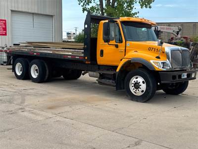 International 7400 Flatbed Truck