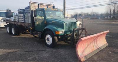 International F4900 Flatbed Truck