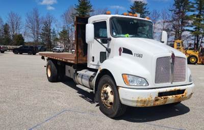 Kenworth T270 Flatbed Truck