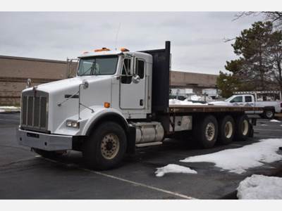 Kenworth T800 Flatbed Truck