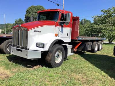 Kenworth T800 Flatbed Truck