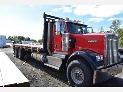 Kenworth W900 Flatbed Truck