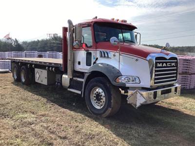Mack Granite GU813 Flatbed Truck