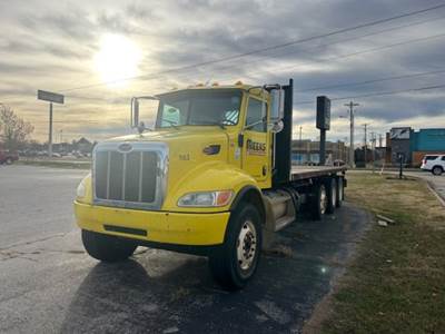 Peterbilt 348 Flatbed Truck