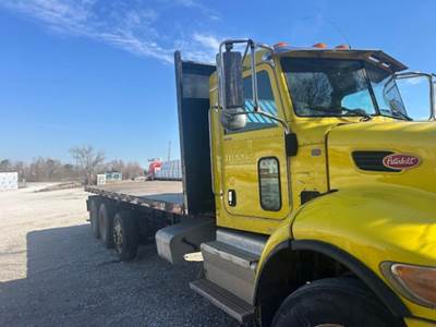 Peterbilt 348 Flatbed Truck
