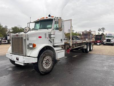 Peterbilt 357 Flatbed Truck